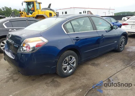 2010 Nissan Altima Hybrid from USA, damaged, VIN 1N4CL2APXAC175678